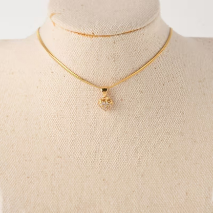 Gnistrande Hjärthalsband | Tillsammans mot bröstcancer