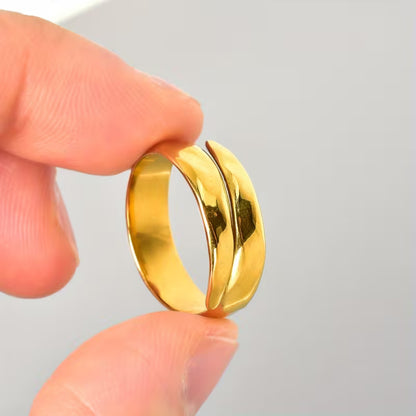 Minimalistisk Geometrisk Ring | Tillsammans mot Bröstcancer